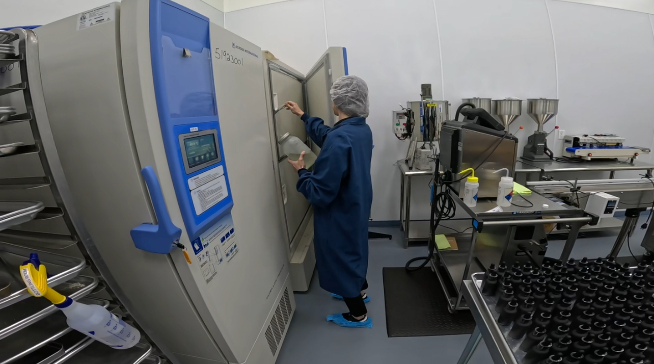 GMP準拠の保管冷凍室– Laurel Crest社製